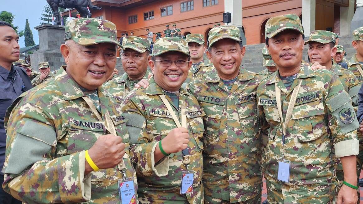 Wali Kota Cirebon Ikuti Retret Pembekalan Kepala Daerah di Magelang