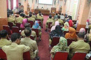 WALIKOTA PIMPIN RAPAT PERSIAPAN PERINGATAN HUT RI