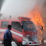 Damkar Simulasikan Unit Pemadam Baru