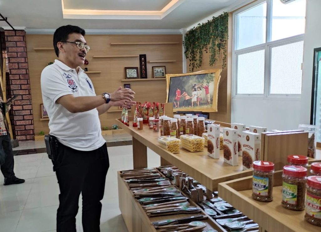 UMKM Naik Kelas, Galeri IKM Rebranding Jadi Mall IKM