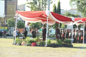 WALIKOTA MENJADI INSPEKTUR UPACARA HUT BHAYANGKARA KE-71