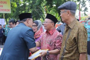 RSUD GUNUNG JATI CIREBON RAYAKAN HUT YANG KE-96