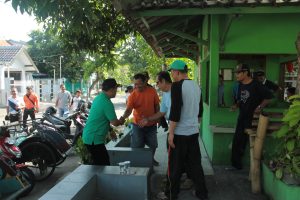 WALI KOTA CIREBON KEMBALI LAKUKAN BLUSUKAN