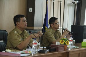 MEMASUKI TRIWULAN KE 4 WALI KOTA CIREBON GELAR BRIFFING STAFF
