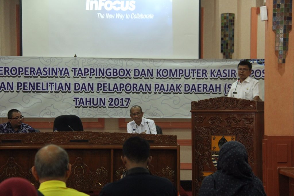 TERAPKAN SISTEM ONLINE MONITORING PAJAK DAERAH, BKD LOUNCHING BEROPERASINYA TAPPING BOX DAN KOMPUTER KASIR F.POS