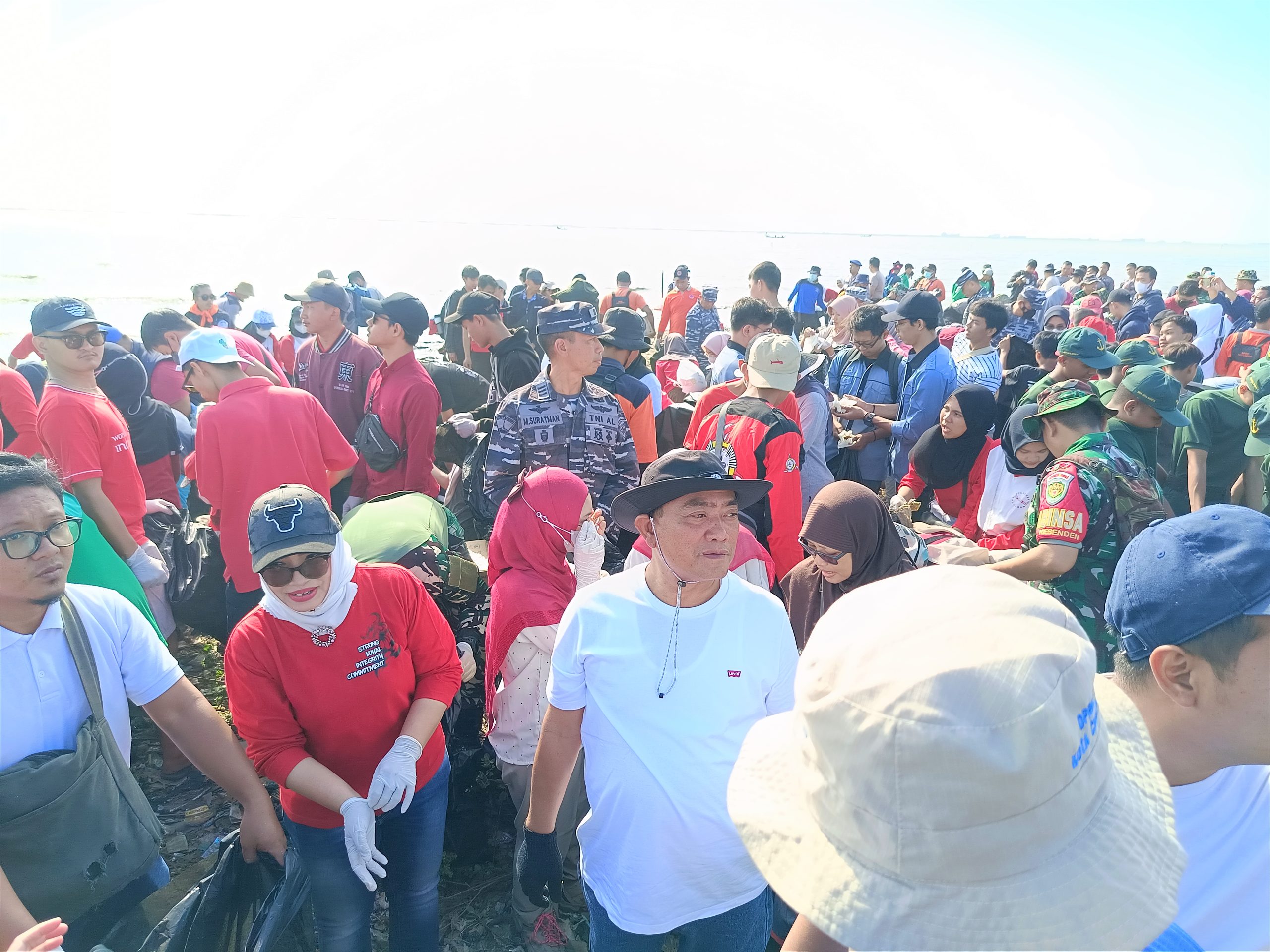 Kobarkan Semangat Jaga Kebersihan Pantai untuk Lingkungan Sehat dan Lestari