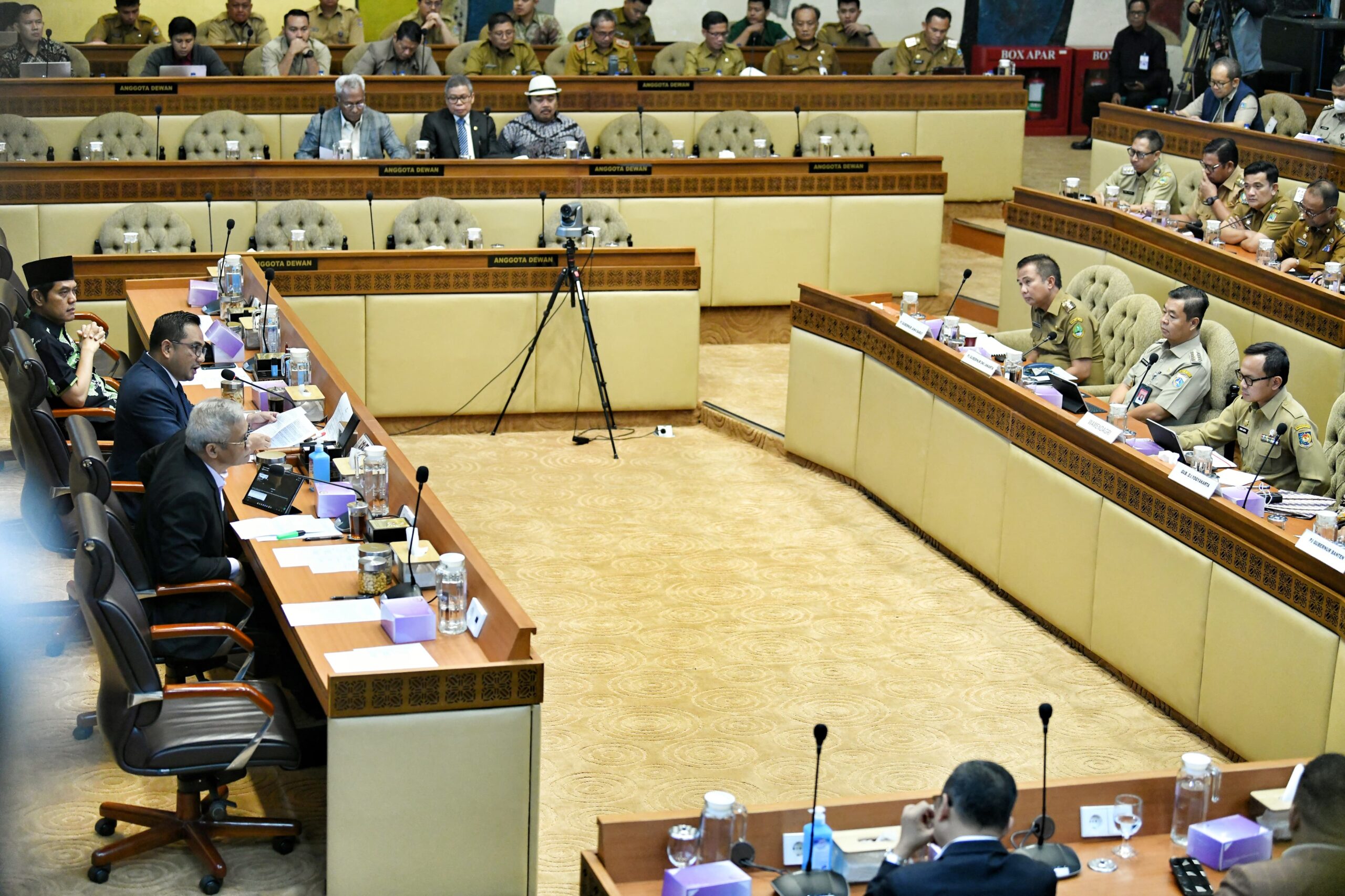 Hadiri Raker Komisi II DPR RI, Pemkot Cirebon Siap Dukung Kesuksesan Pilkada Serentak 2024