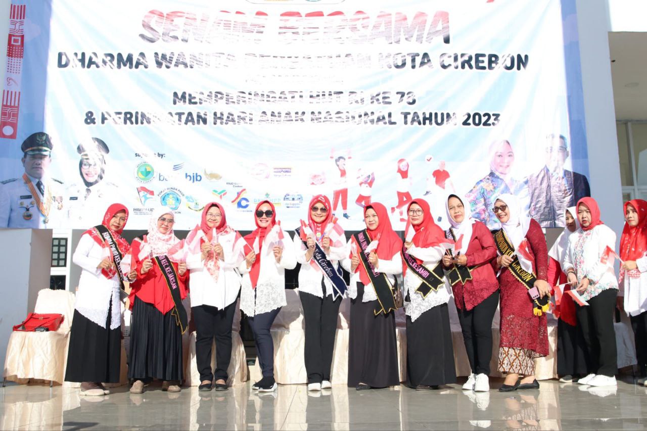 Senam Bersama DWP Kota Cirebon Meriahkan Jelang Peringatan HUT ke-78 RI