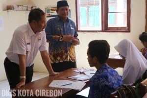 Jelang Ujian Nasional, Pj Wali Kota Cirebon Minta Peserta Didik Jaga Kesehatan