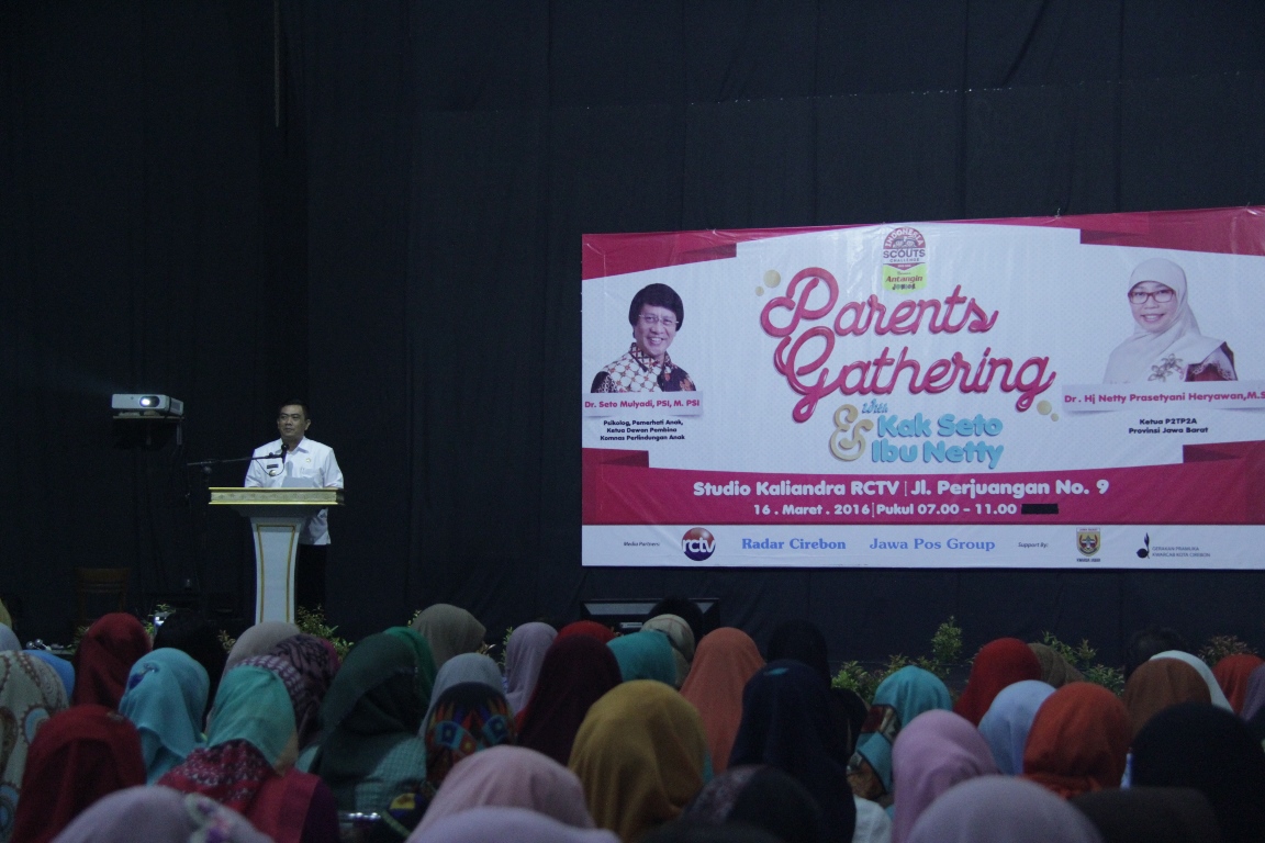 Radar Cirebon Selenggarakan Seminar Parents Gathering, Walikota Apresiasi