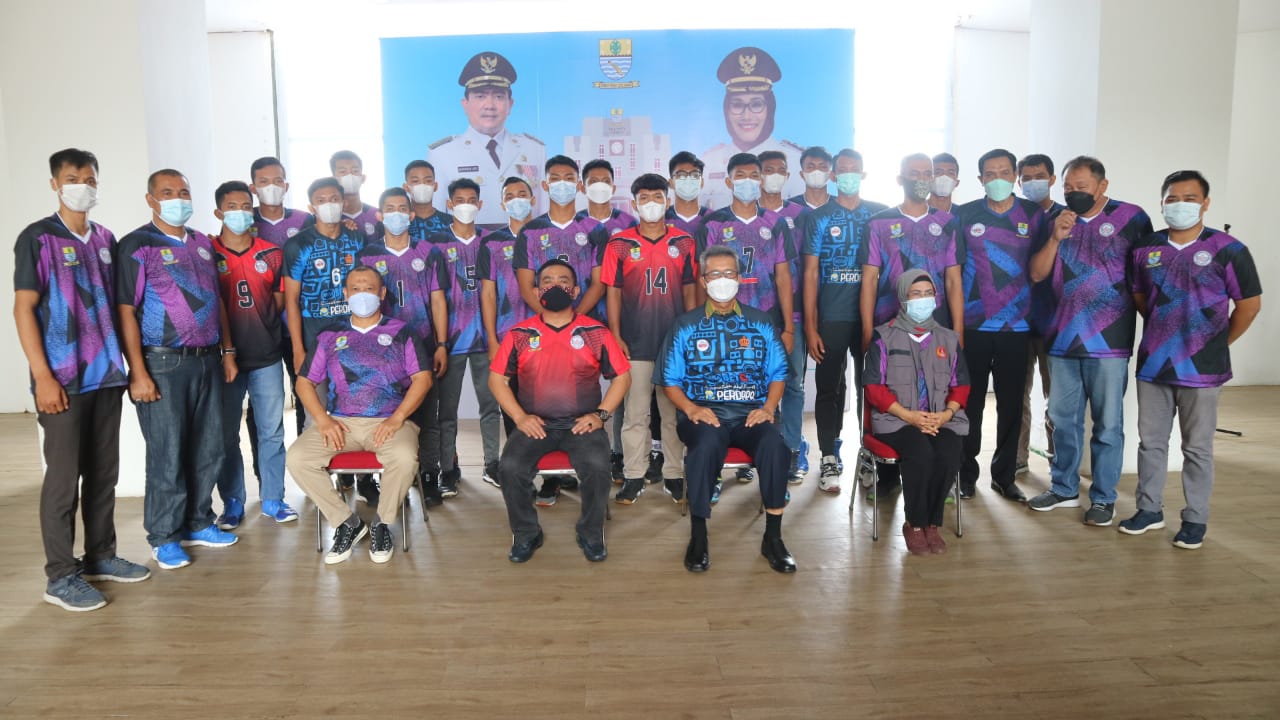 Atlet Bola Voli Berlaga di Prakualifikasi Porda, Wali Kota: Jaga Kesehatan