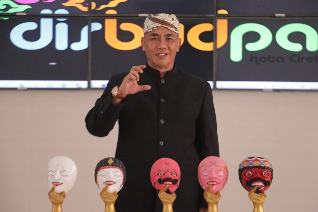 Disbudpar Usulkan "Selasa Nyerbon", Pakai Baju Adat dan Bahasa Cirebon
