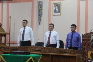 H-1 HUT KE-72 KEMERDEKAAN RI WALIKOTA CIREBON HADIRI UPACARA PELIPATAN DUPLIKAT BENDERA PUSAKA