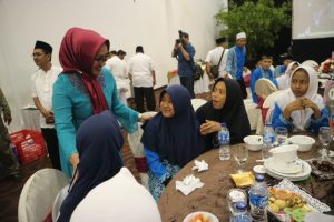 TUMBUHKAN KEPEDULIAN DI BULAN RAMADHAN, IPC PT. PELINDO II BERIKAN SANTUNAN KEPADA MASYARAKAT KOTA CIREBON