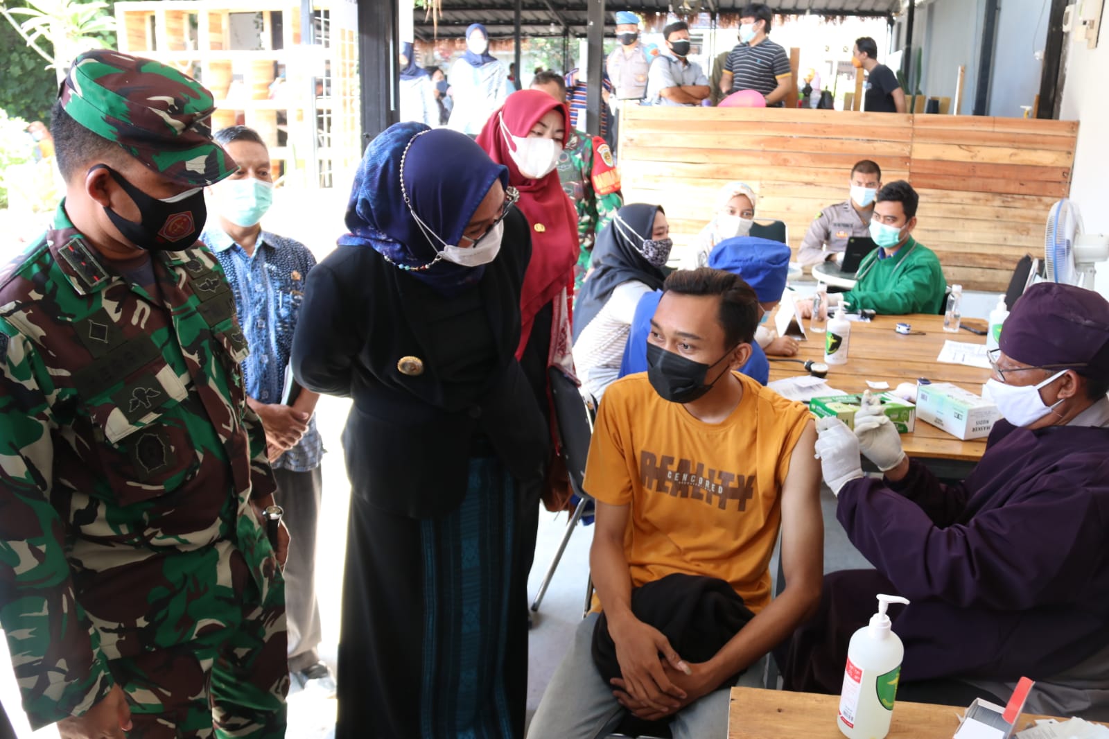 Wakil Wali Kota: Semangat Gotong Royong untuk Percepatan Pencapaian Target Vaksinasi Covid-19