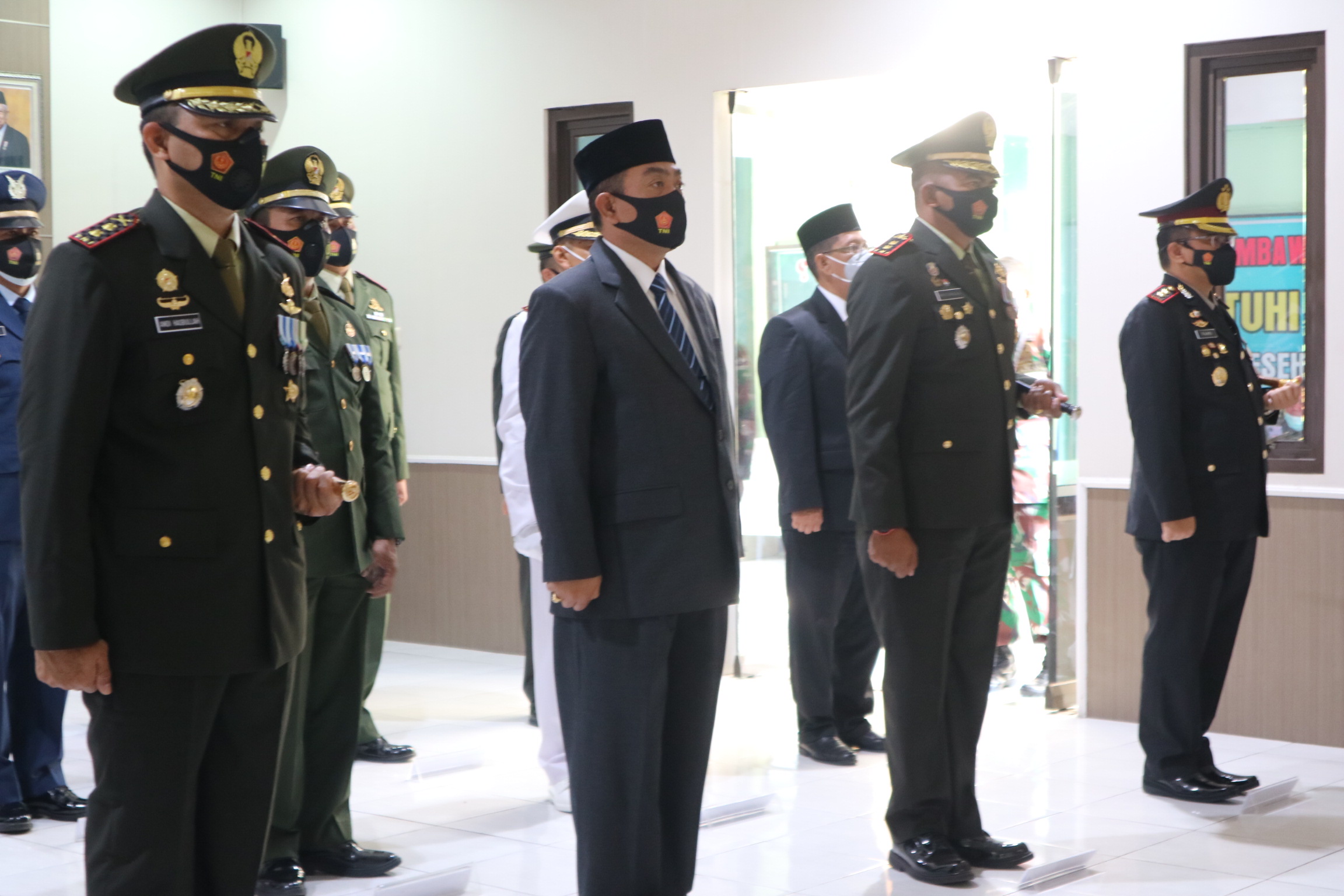 HUT ke-76 TNI, Wali Kota: Bersatu dan Berjuang Bersama, Menyongsong Masa Depan Lebih Baik