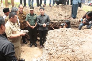 UNTUK MENINGKATKAN KOTA CIREBON LEBIH BAIK, WALI KOTA GELAR APEL GABUNGAN PERANGKAT DAERAH