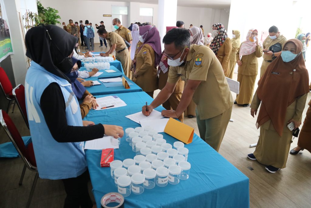 ASN Jalani Tes Urin, Wali Kota: Untuk Mewujudkan Pemerintahan Bersih dari Narkoba