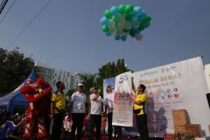 Penjabat Walikota Cirebon Senam Massal Bareng Masyarakat  Dalam rangka 18.08.18