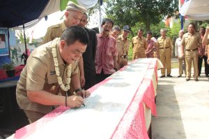 WALI KOTA CIREBON, RESMIKAN KEGIATAN PROYEK IPAL KEGIATAN SANIMAS-IDB TAHUN ANGGARAN 2016