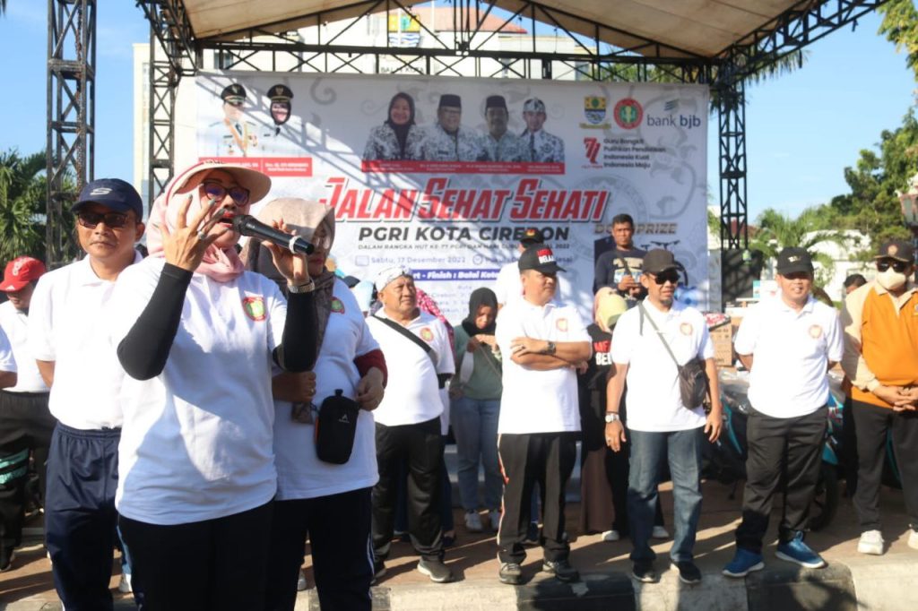 Jalan Sehat 'Sehati' HUT ke-77 PGRI, Perkuat Solidaritas Demi Kemajuan Pendidikan