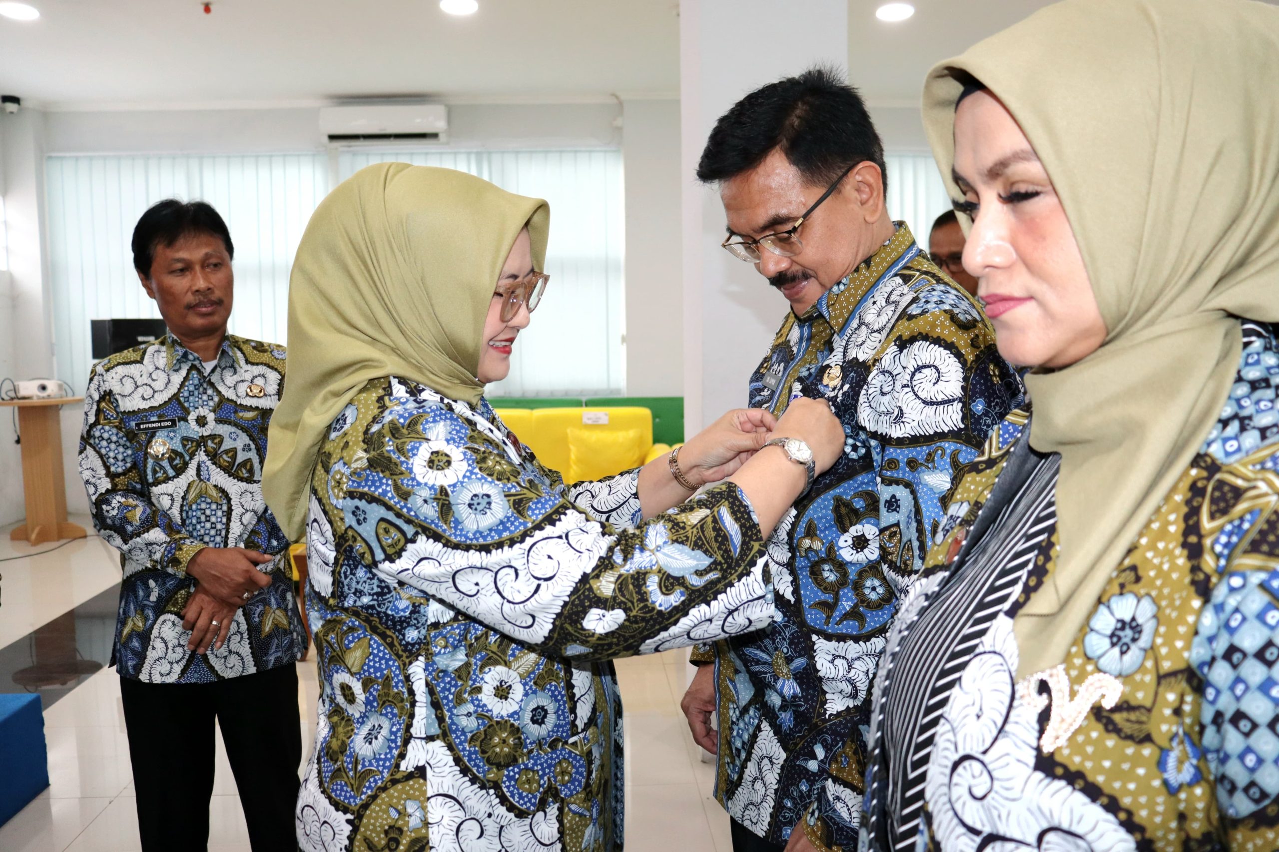 Dekranasda Kota Cirebon Resmi Dikukuhkan, Fokus Penguatan Ekonomi Kreatif Berbasis Kearifan Lokal