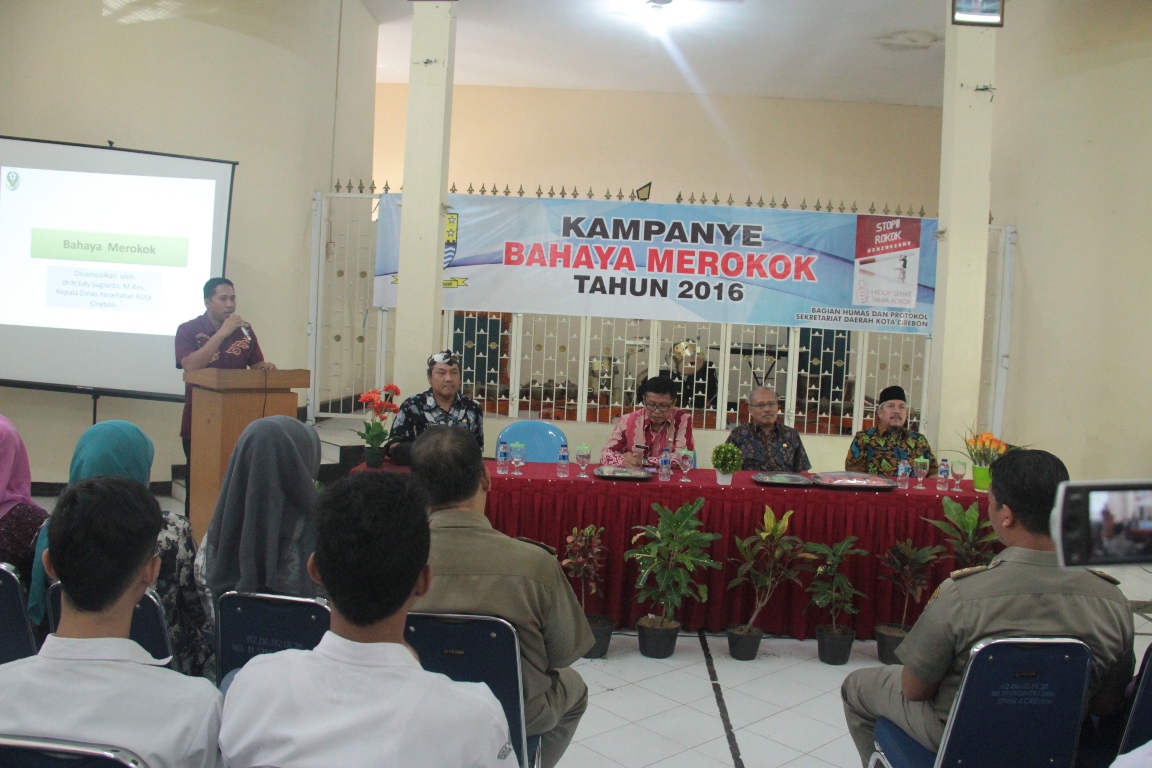 PEMKOT GELAR KAMPANYE BAHAYA MEROKOK