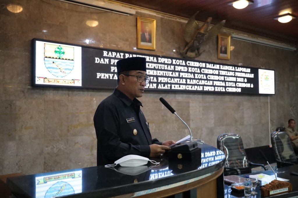 Wali Kota Sampaikan Empat Raperda Usulan Eksekutif ke DPRD