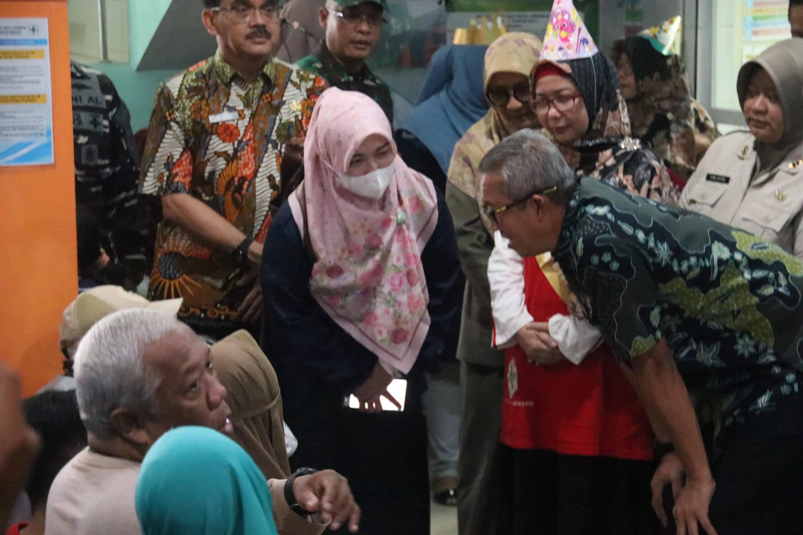 Pj Wali Kota Tinjau Pemeriksaan Kesehatan Gratis dan Gerakan Serentak Pemberantasan Sarang Nyamuk