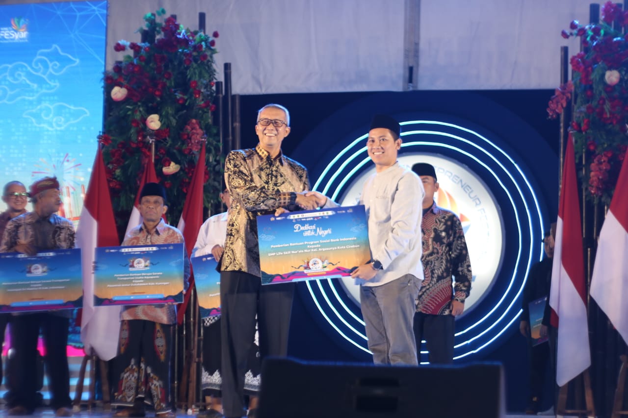 Pj Wali Kota Cirebon Apresiasi CEF ke-9: Momentum Kolaborasi untuk Pertumbuhan Ekonomi dan Inovasi UMKM