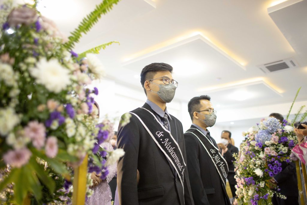 Pemda Kota Cirebon Ucapkan Selamat pada Dokter Baru Lulusan UGJ