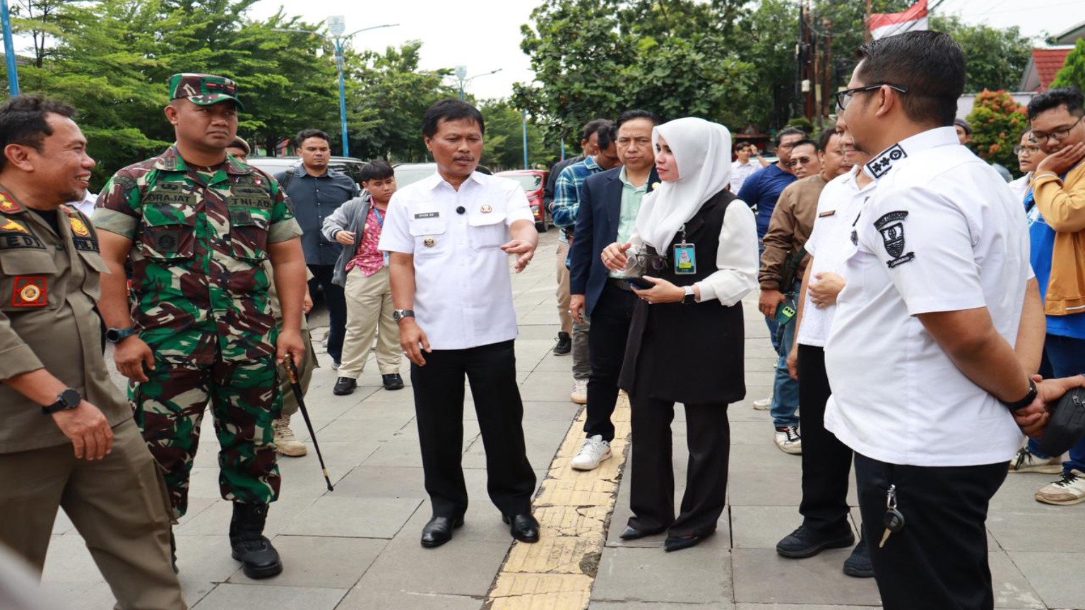 Kembalikan Hak Pejalan Kaki, Wali Kota Larang Keras Trotoar Jadi Lahan Parkir