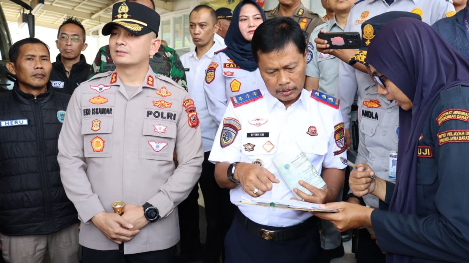 Pastikan Mudik Aman dan Nyaman, Wali Kota Pimpin Ramp Check Armada Lebaran