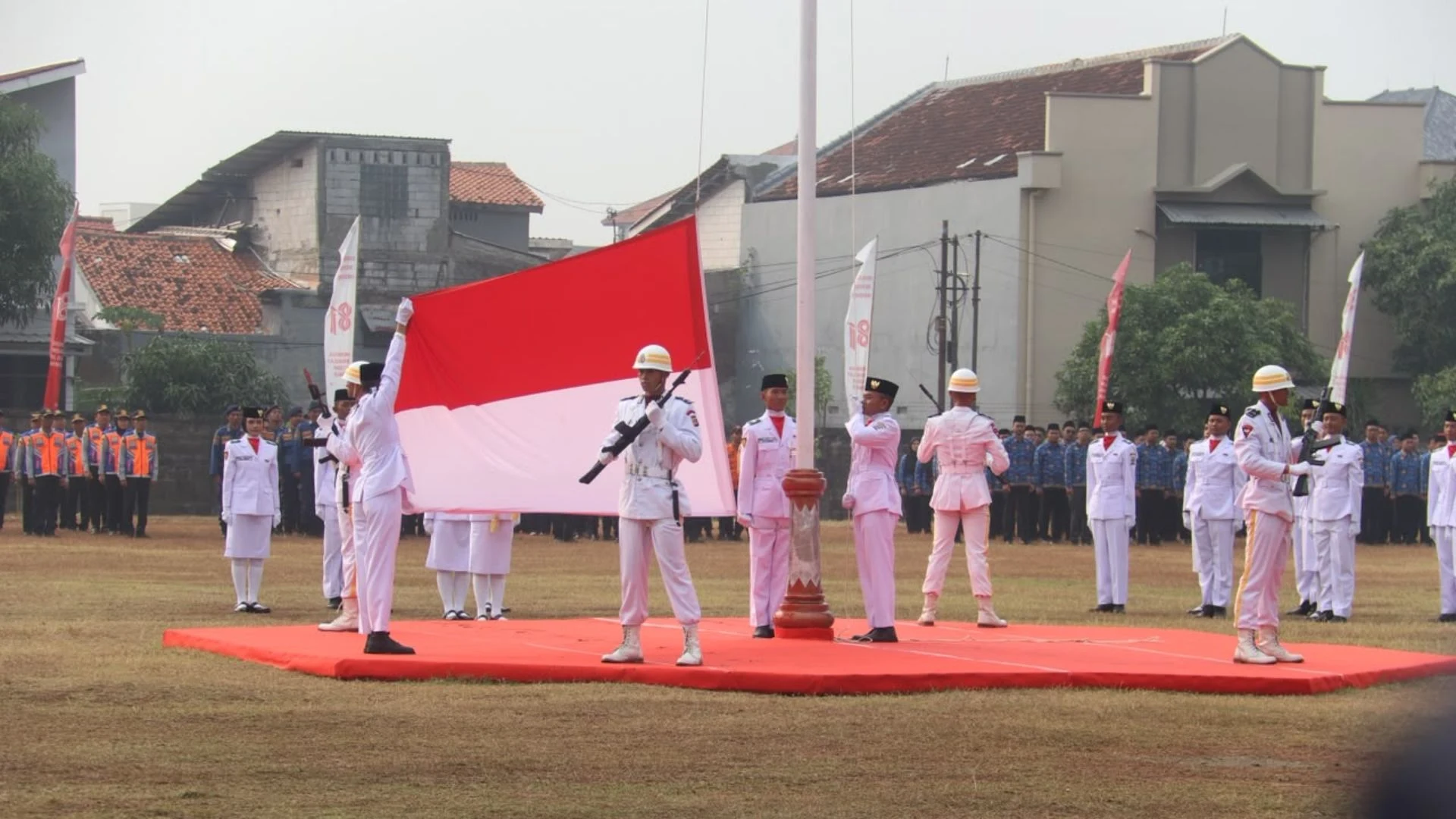 Upacara HUT Ke-81 RI di Kota Cirebon, Wali Kota Ajak Masyarakat Maknai Kemerdekaan dengan Kerja Nyata